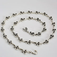 Retro distressed lily of the valley necklace